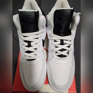 Nike Court Borough Mid, Size 11.5 Color White/Black